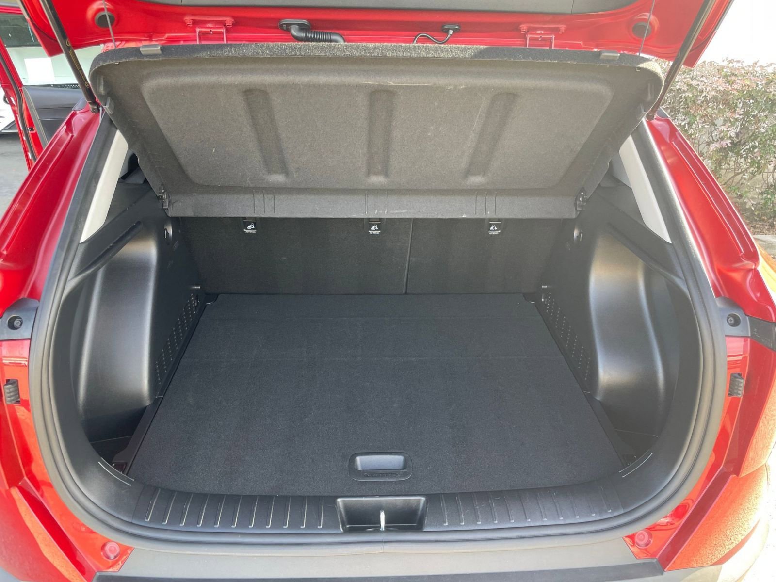 Used 2025 Hyundai Kona SEL FWD image 32