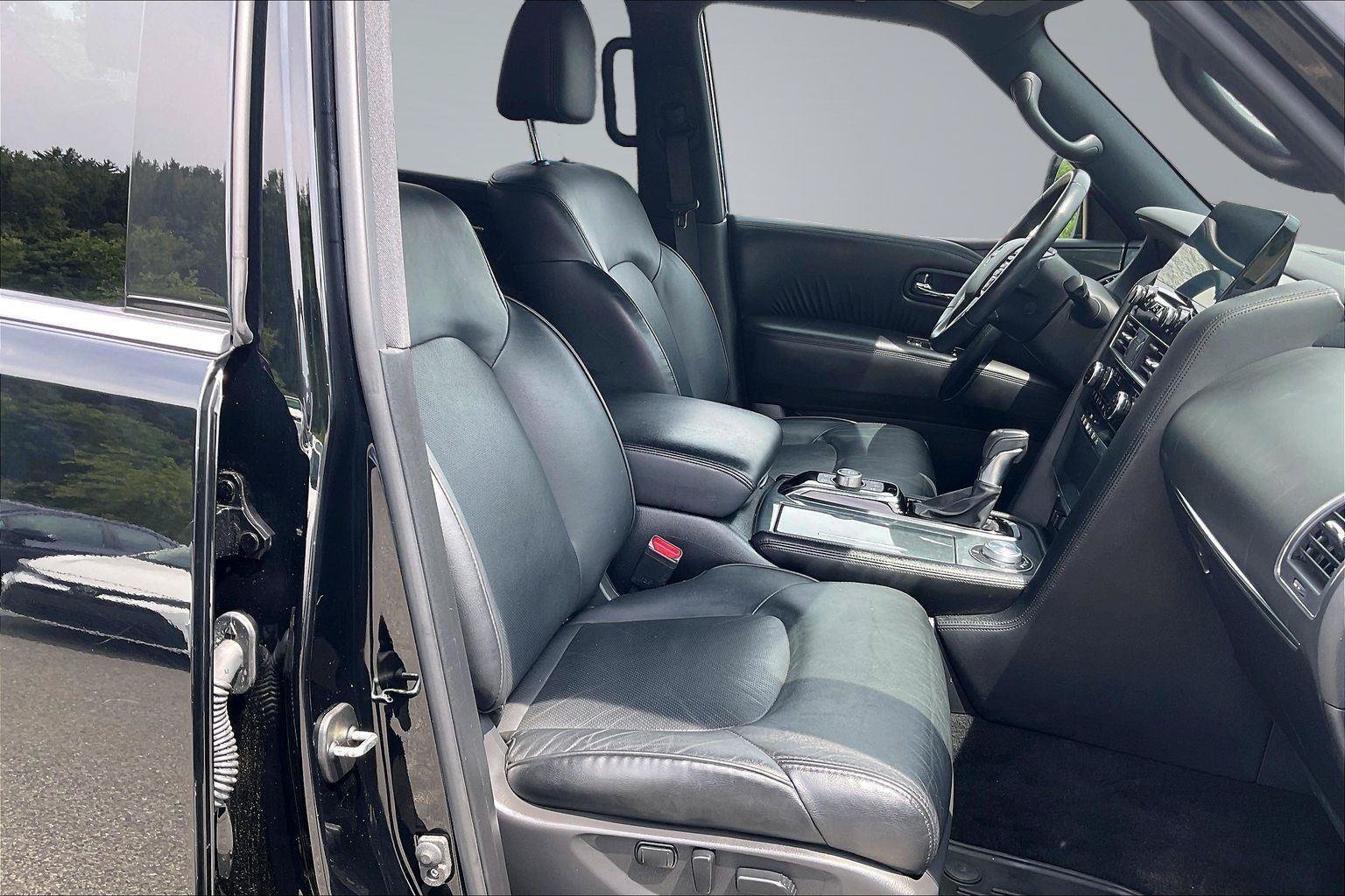 Certified 2023 Nissan Armada SL w/ Midnight Edition Package AWD/4WD image 7