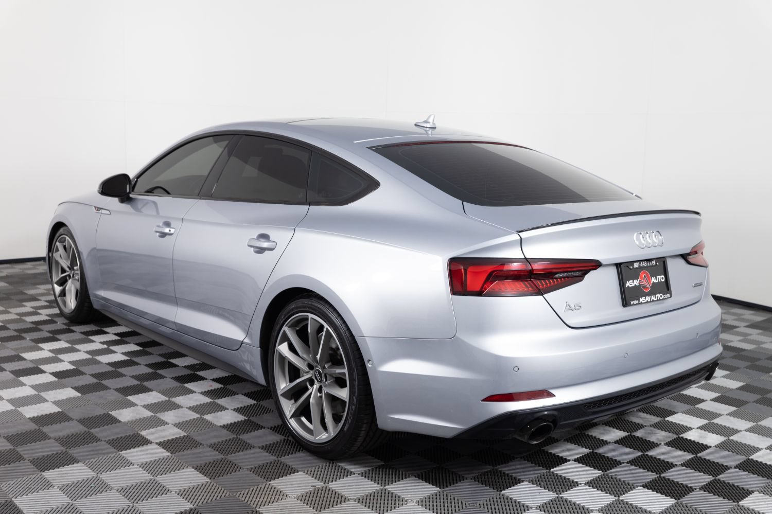 Used 2019 Audi A5 2.0T Prestige w/ Black Optic Plus Package AWD/4WD image 5