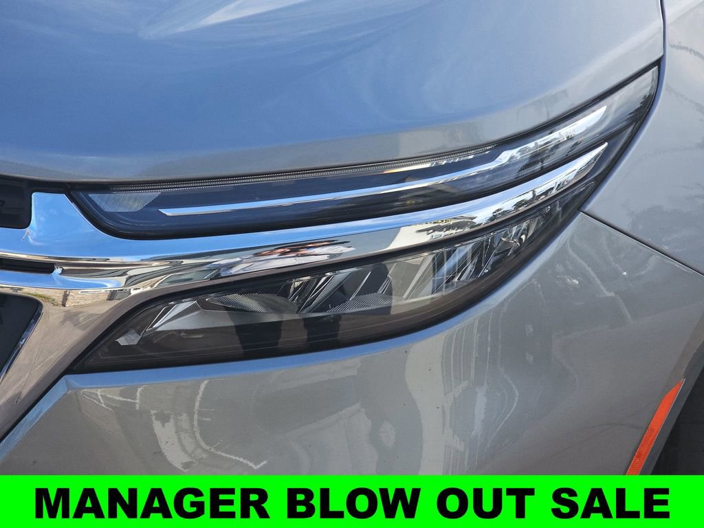 Used 2023 Chevrolet Equinox LT image 32