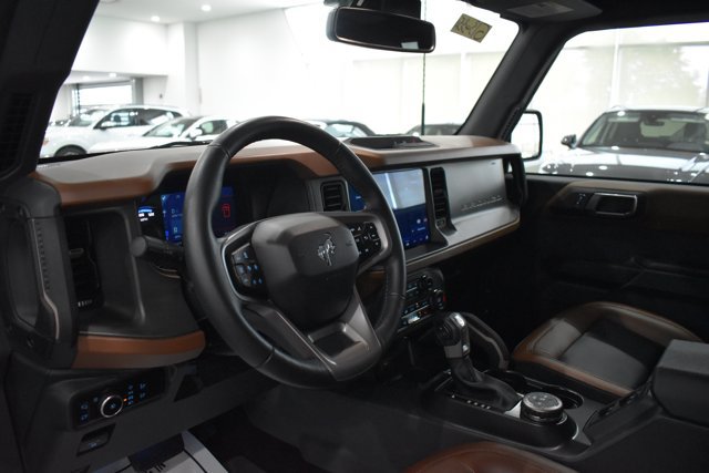 Used 2024 Ford Bronco Outer Banks AWD/4WD image 11