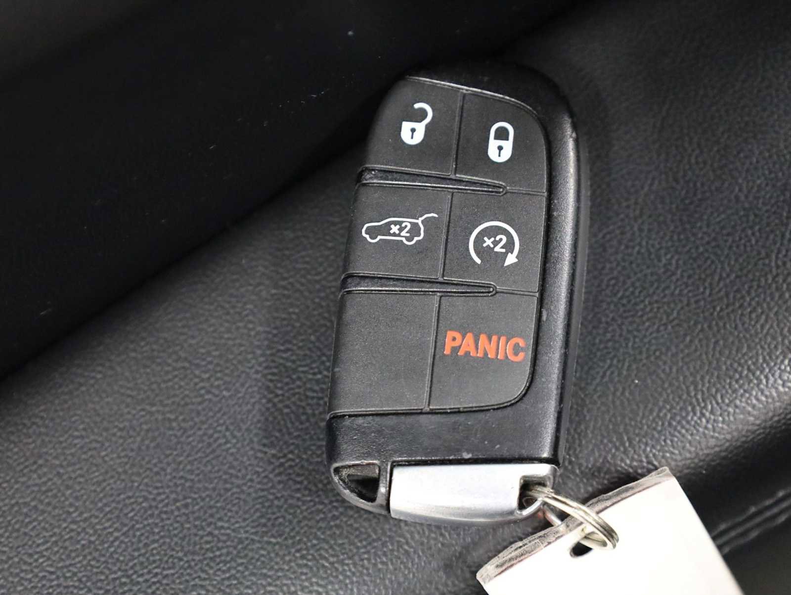 Used 2019 Jeep Grand Cherokee Altitude AWD/4WD image 41