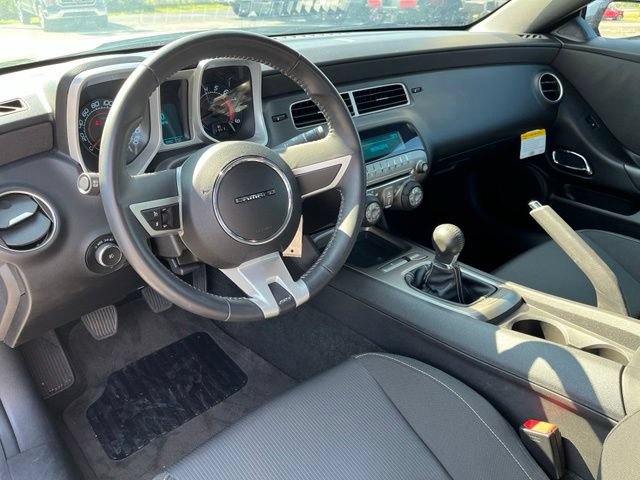 Used 2010 Chevrolet Camaro SS w/ RS Package RWD image 5