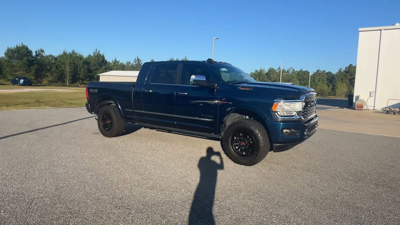 Used 2022 RAM 2500 Limited w/ Towing Technology Group image 2