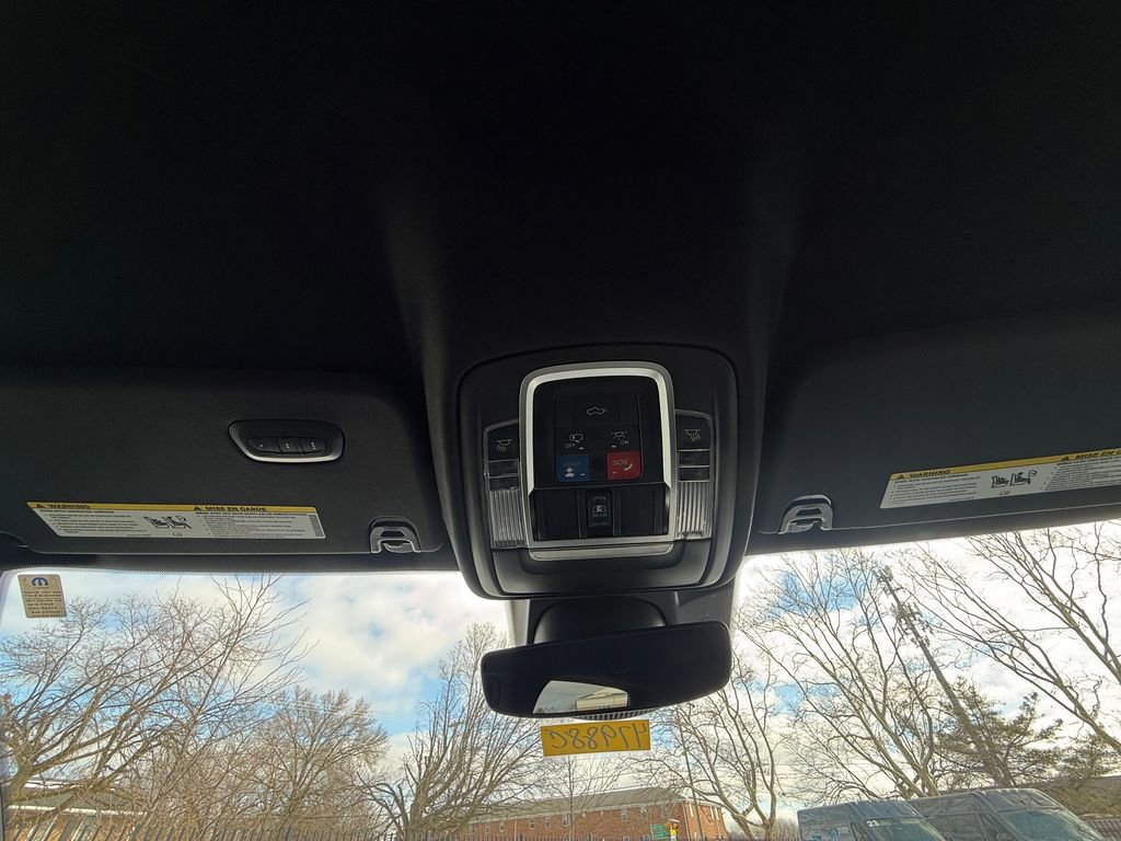 Used 2022 RAM 1500 Limited w/ Cold Weather Group AWD/4WD image 29
