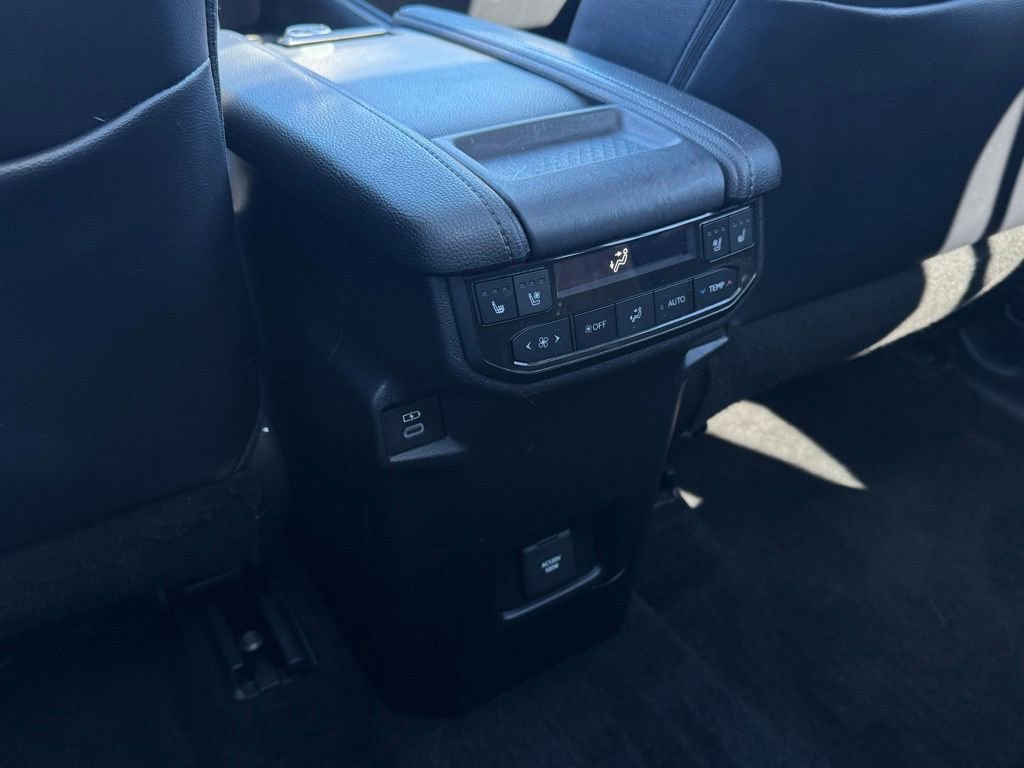 Used 2024 Toyota Grand Highlander Platinum image 22