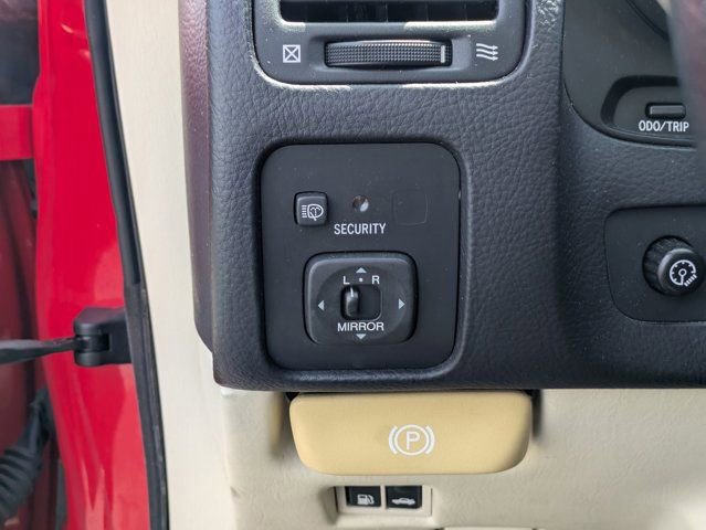 Used 2005 Lexus SC 430 Convertible image 24