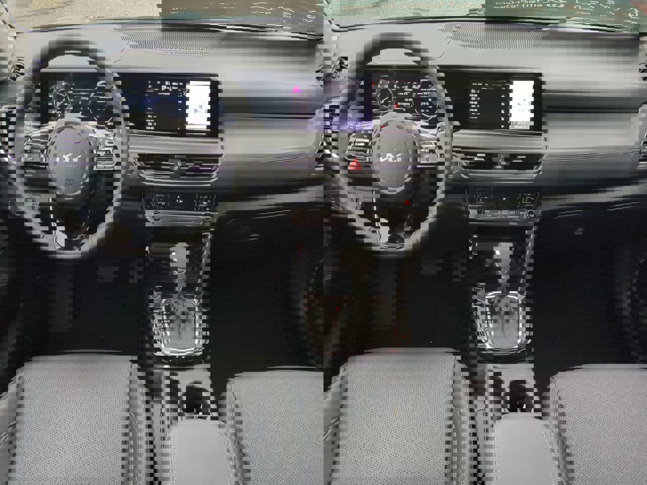 Certified 2025 Kia Seltos EX w/ EX Sunroof Package image 11