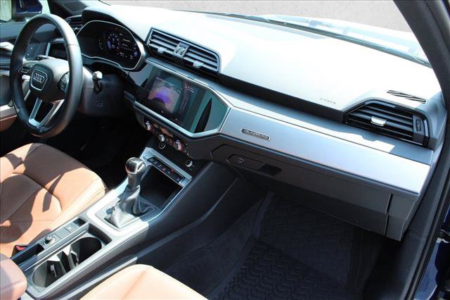 Used 2021 Audi Q3 2.0T Premium w/ Convenience Package AWD/4WD image 29