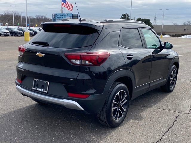 Certified 2025 Chevrolet TrailBlazer LT FWD image 3