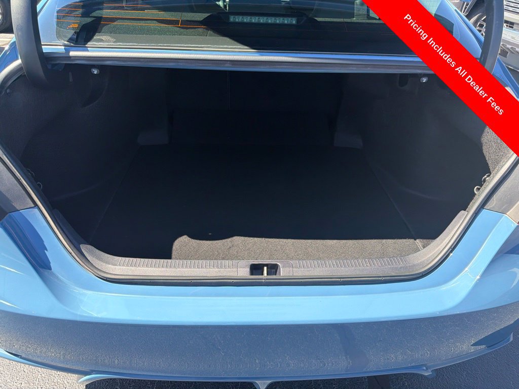 Used 2024 Toyota Camry SE FWD image 29