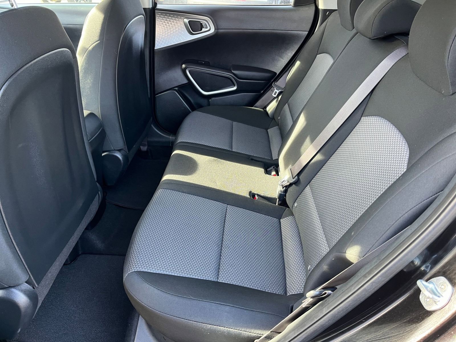 Used 2025 Kia Soul LX w/ LX Technology Package image 23