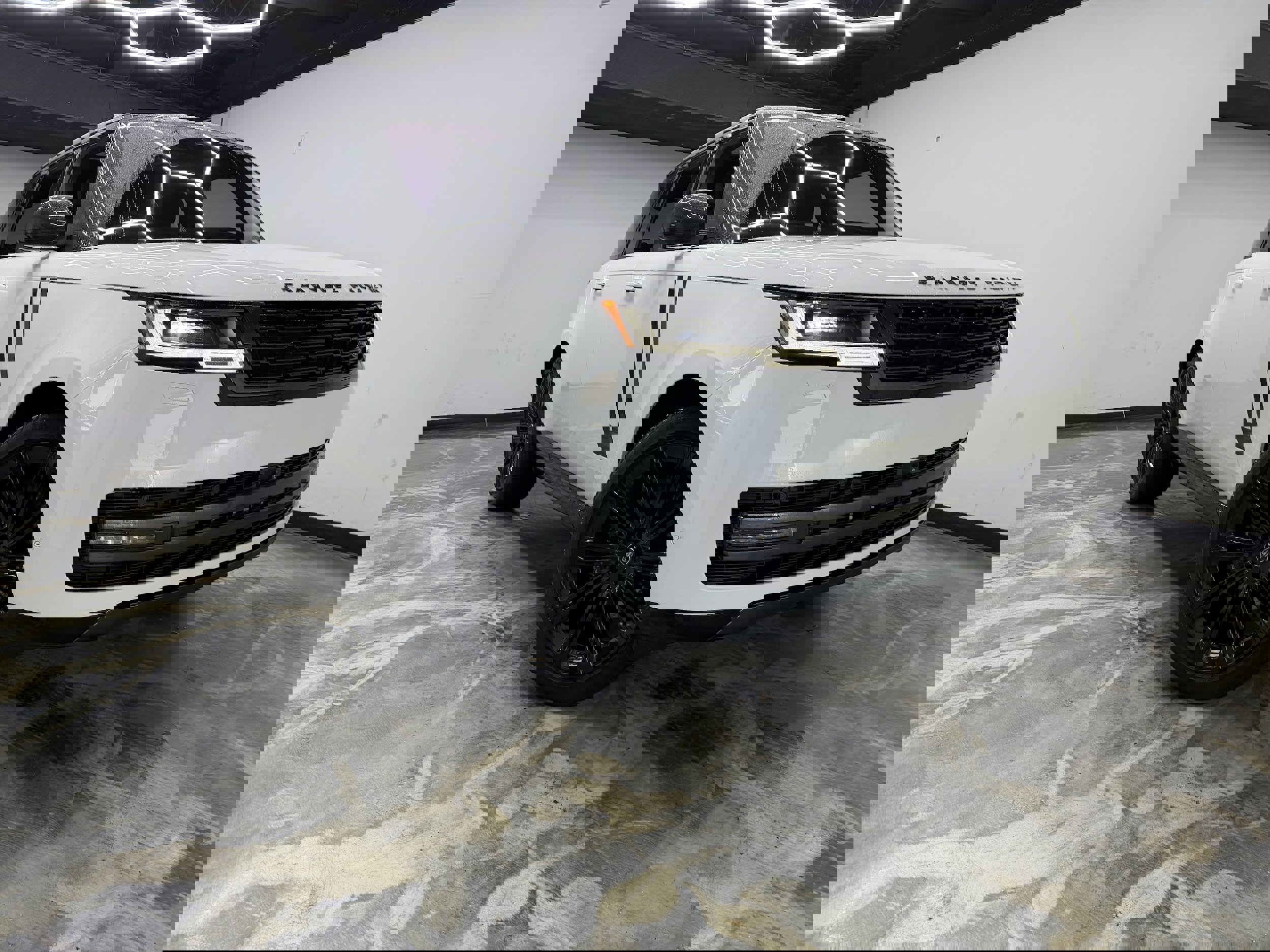 Used 2023 Land Rover Range Rover SE image 6