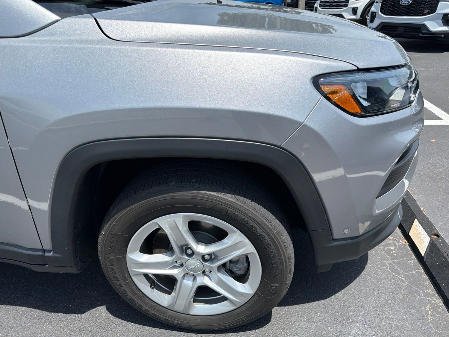 Used 2023 Jeep Compass Latitude w/ Convenience Group AWD/4WD image 9