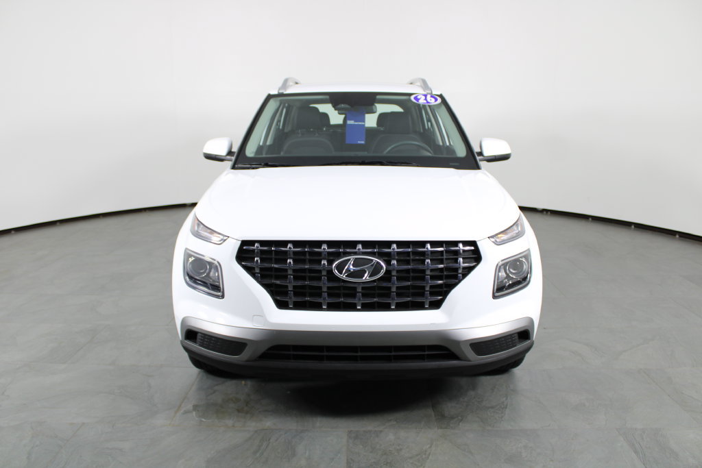 Certified 2026 Hyundai Venue SEL FWD image 13