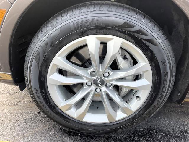 Used 2017 Audi Q7 3.0T Premium Plus w/ Premium Plus Package AWD/4WD image 54