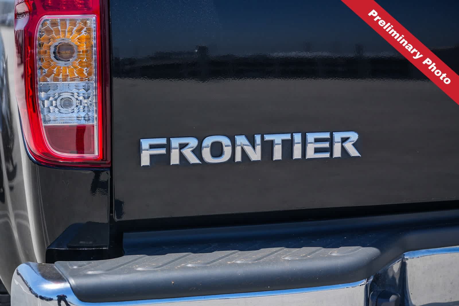 Used 2018 Nissan Frontier SV w/ Value Truck Package RWD image 12