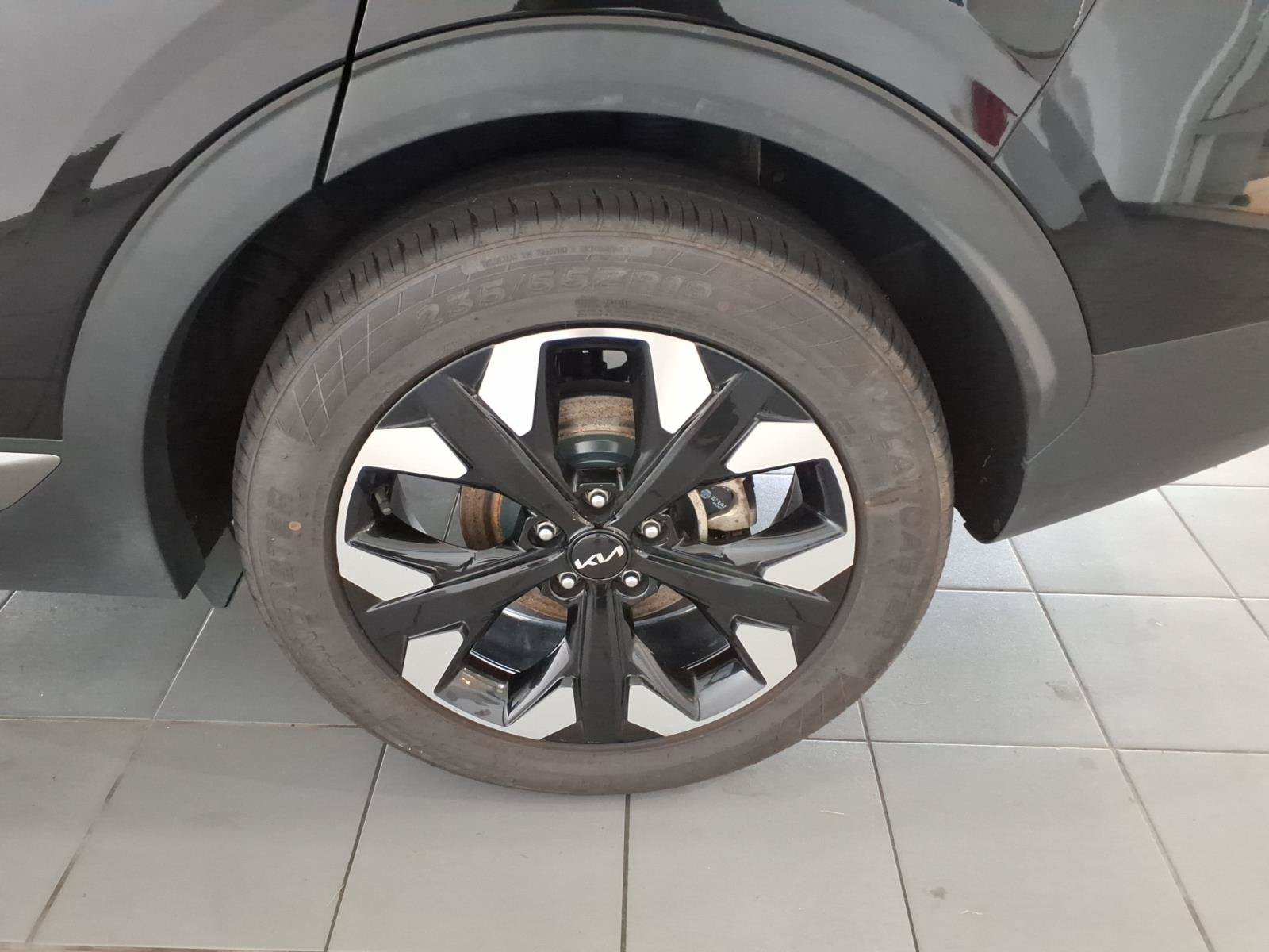 Used 2023 Kia Sportage X-Line w/ X-Line Premium Package AWD/4WD image 16