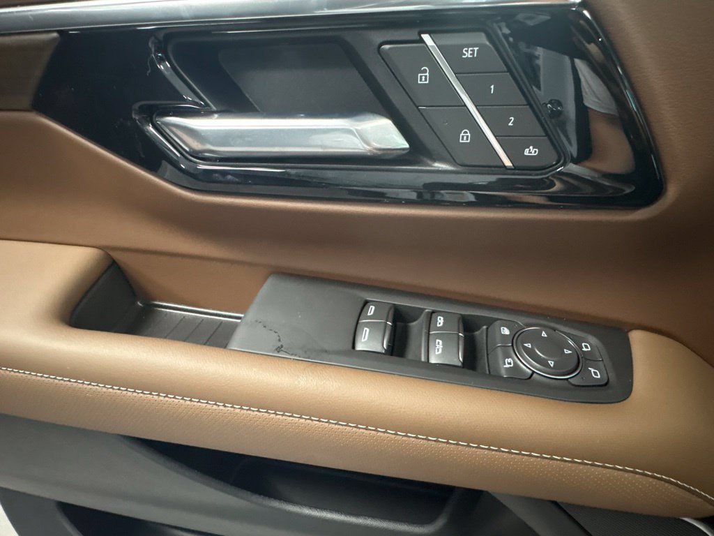 New 2026 Chevrolet Tahoe High Country AWD/4WD image 17