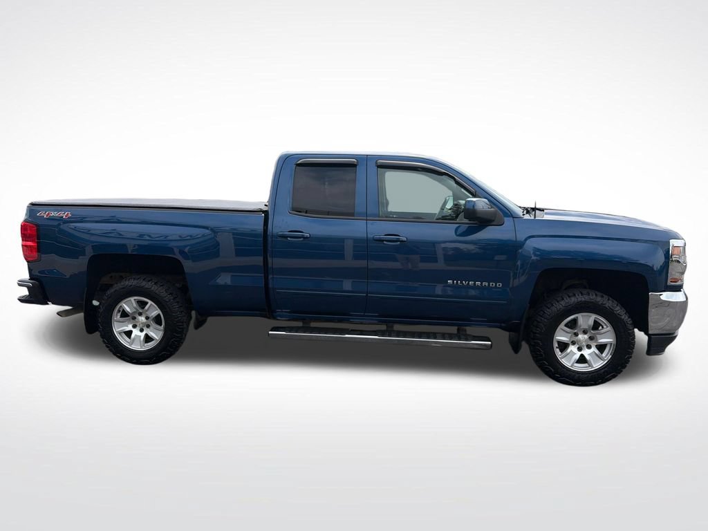 Used 2017 Chevrolet Silverado 1500 LT w/ All Star Edition AWD/4WD image 6