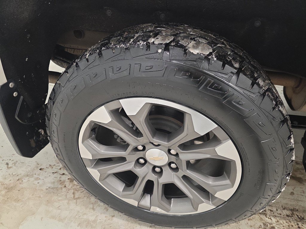 Used 2022 Chevrolet Silverado 1500 High Country w/ Z71 Off-Road Package image 12