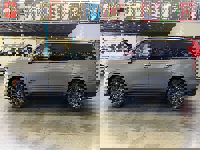 Used 2026 Cadillac Escalade V image 3