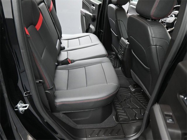 Used 2025 Chevrolet Colorado Z71 w/ Technology Package image 14