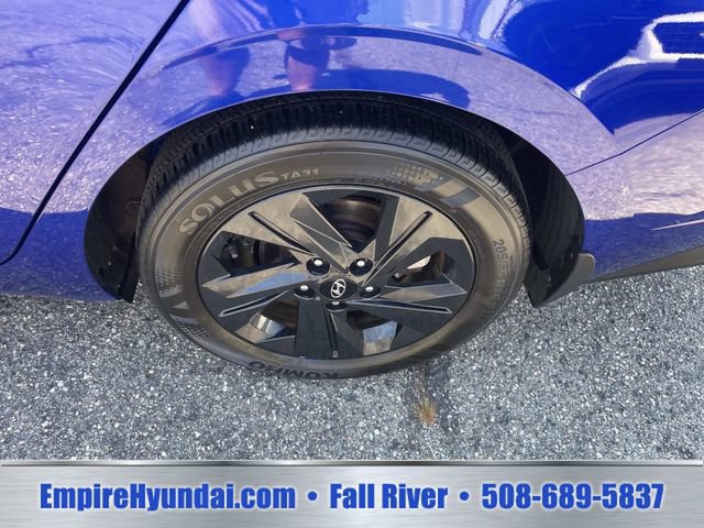 Used 2023 Hyundai Elantra SEL FWD image 11