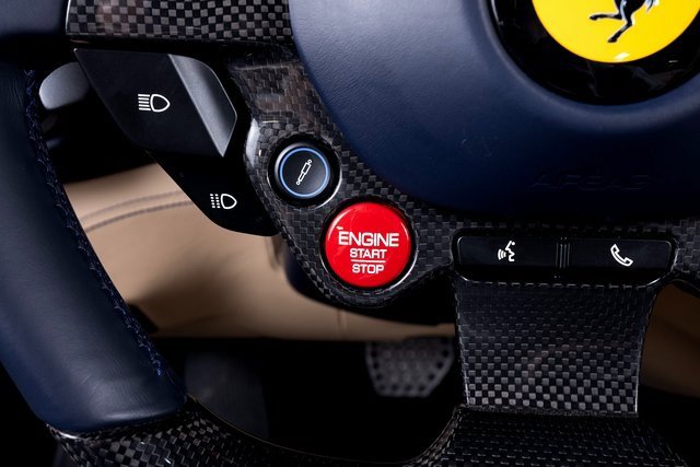 Used 2019 Ferrari Portofino image 43