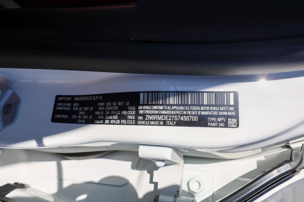 New 2025 Maserati Grecale Folgore AWD/4WD image 31