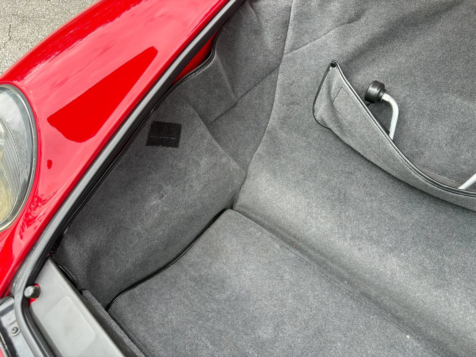 Used 1998 Porsche 911 Cabriolet image 49