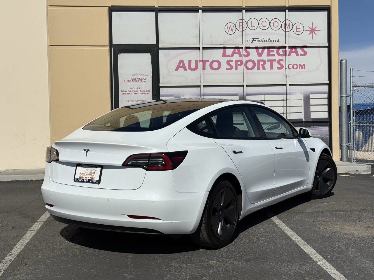 Used 2021 Tesla Model 3 Standard Range Plus image 6