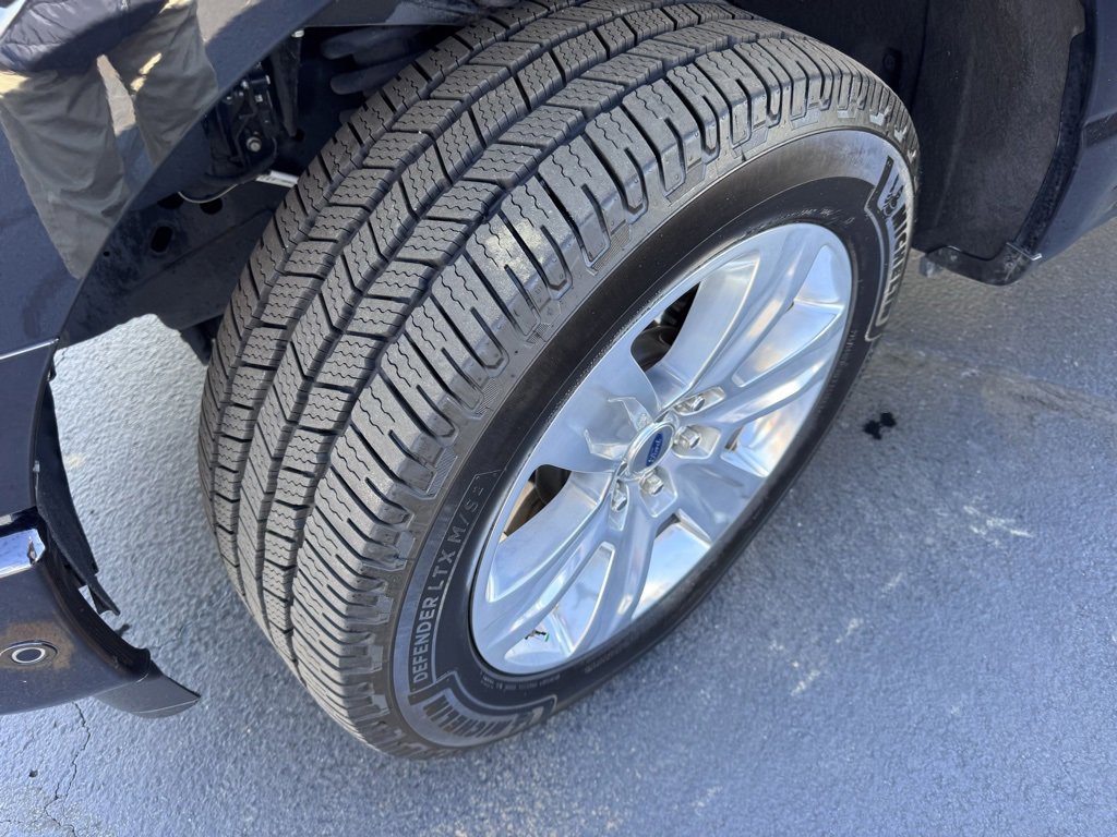 Used 2023 Ford F150 Limited image 16