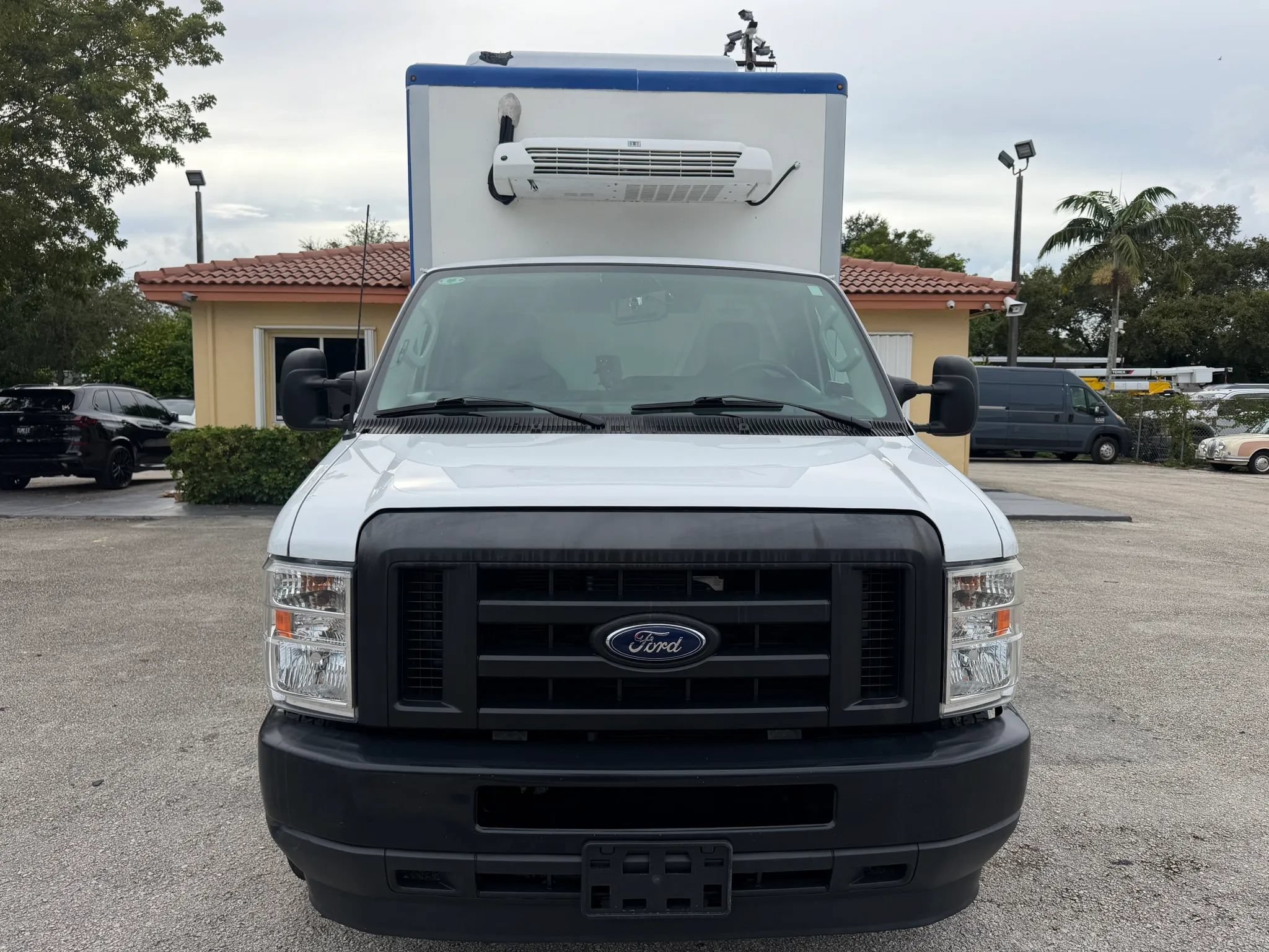 Used 2023 Ford E-350 and Econoline 350 Super Duty w/ Power Windows & Locks Group RWD image 12