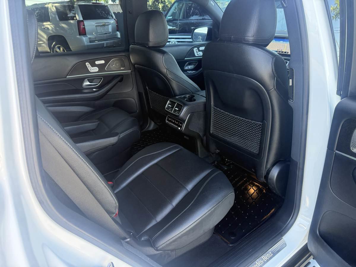 Used 2022 Mercedes-Benz GLS 450 4MATIC image 19