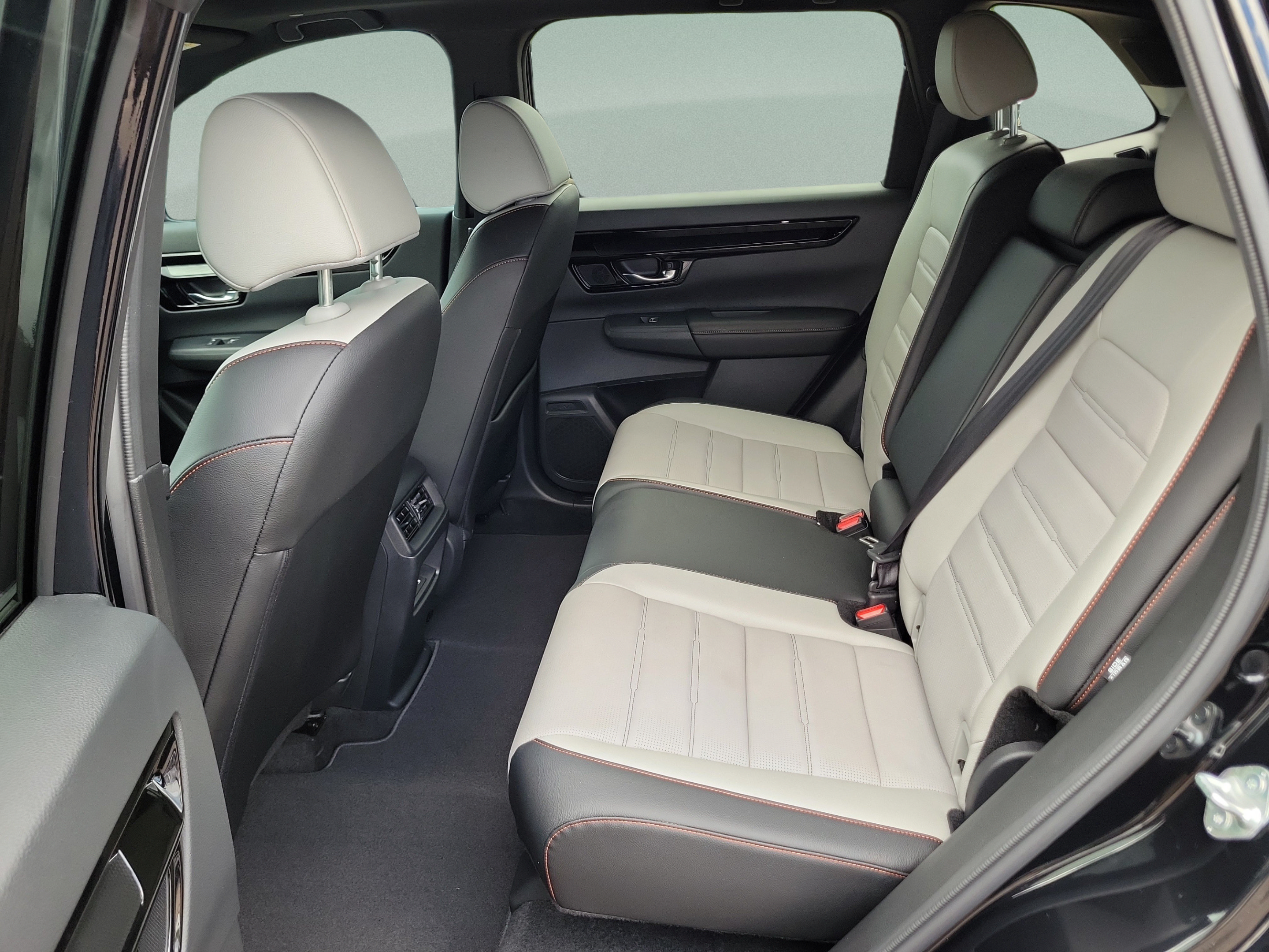 Certified 2026 Honda CR-V Sport Touring image 11