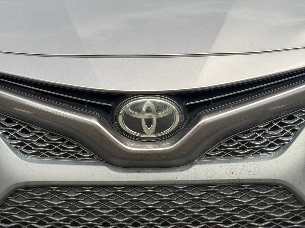 Used 2019 Toyota Camry SE FWD image 32