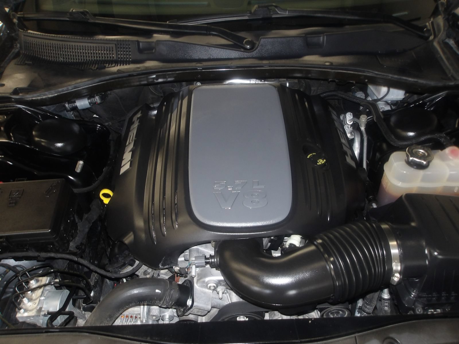 Used 2023 Dodge Charger R/T w/ Blacktop Package RWD image 23