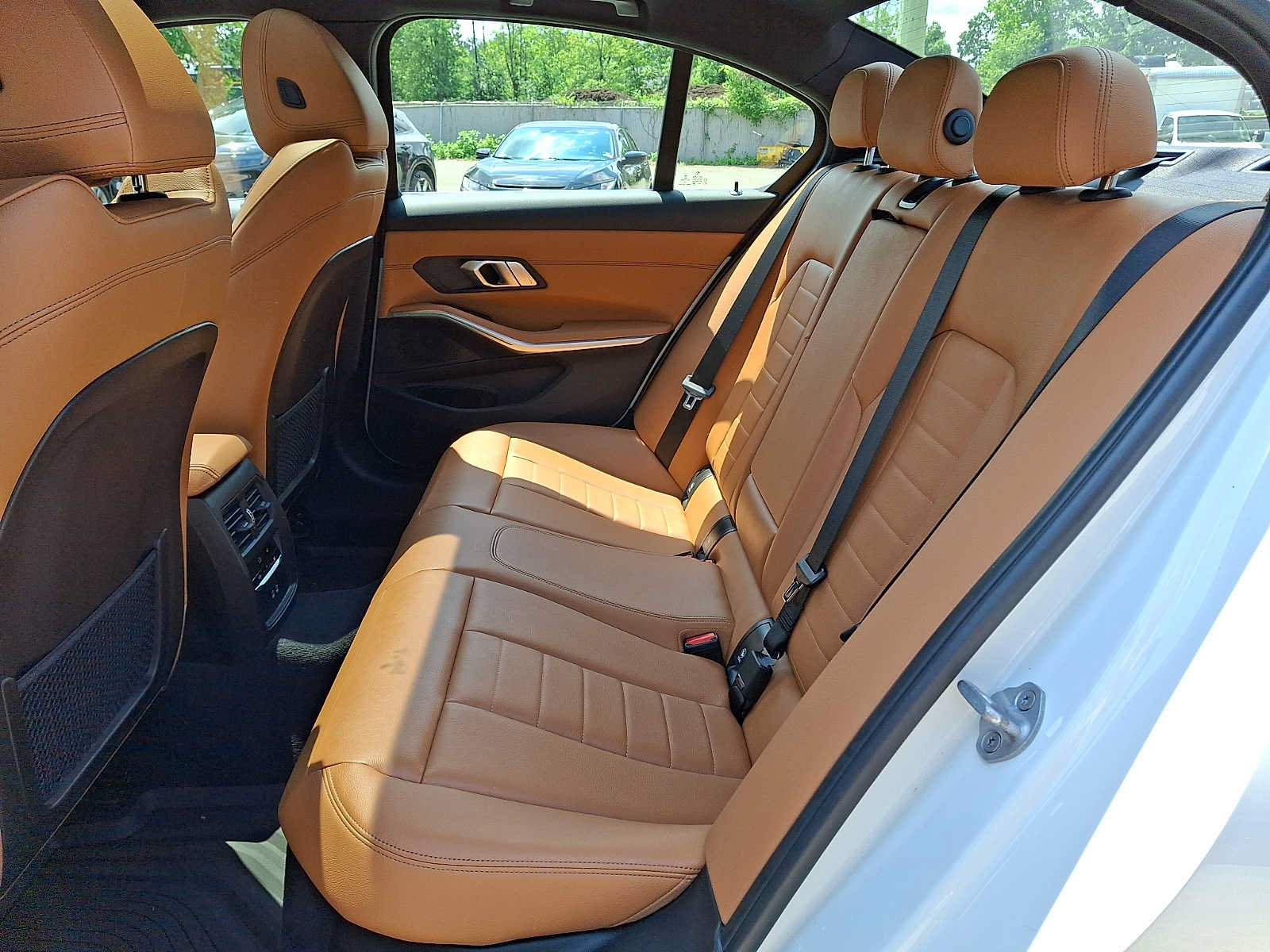 Used 2021 BMW 330i xDrive Sedan AWD/4WD image 8