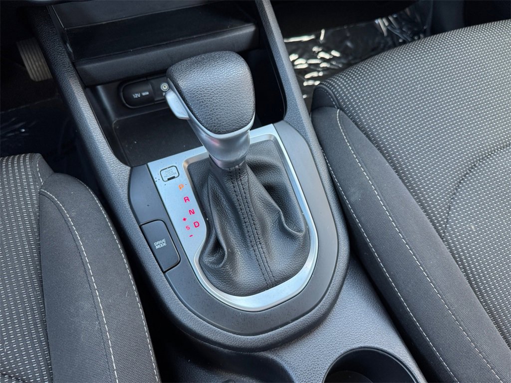 Used 2020 Kia Forte LXS image 29