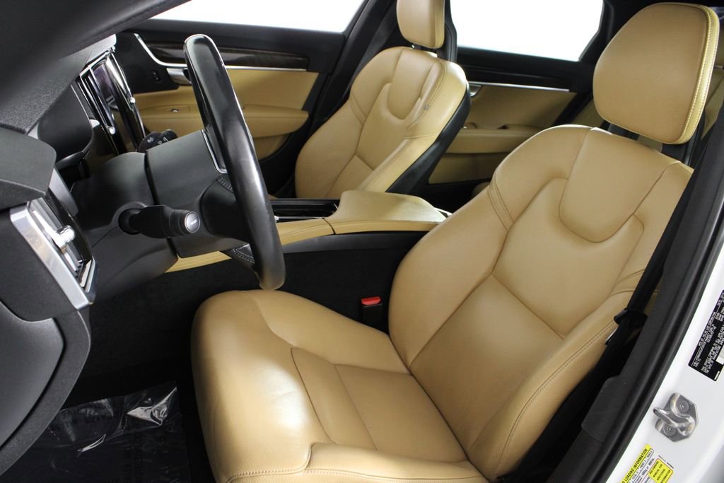 Used 2018 Volvo S90 T5 Momentum w/ Convenience Package image 17
