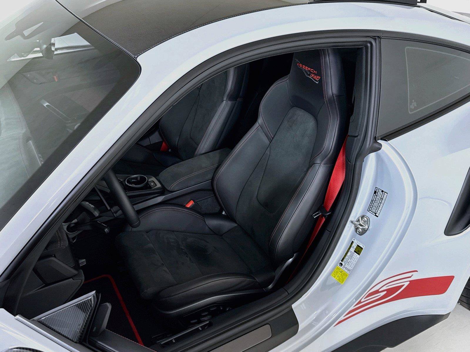 Used 2025 Porsche 911 GT3 RS RWD image 13