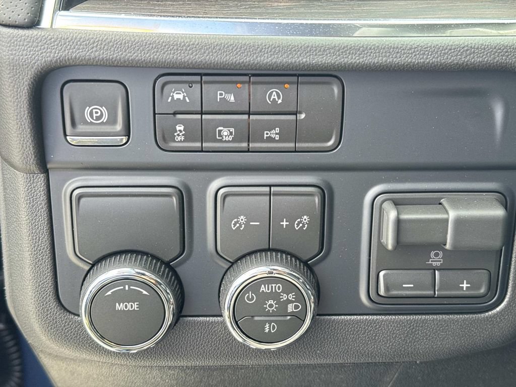 New 2026 Chevrolet Tahoe Premier w/ Sun And Tow Package RWD image 21