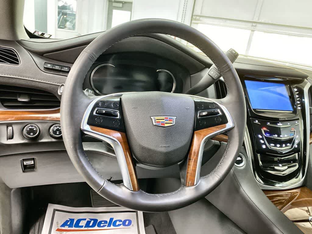Used 2020 Cadillac Escalade ESV Premium Luxury AWD/4WD image 10