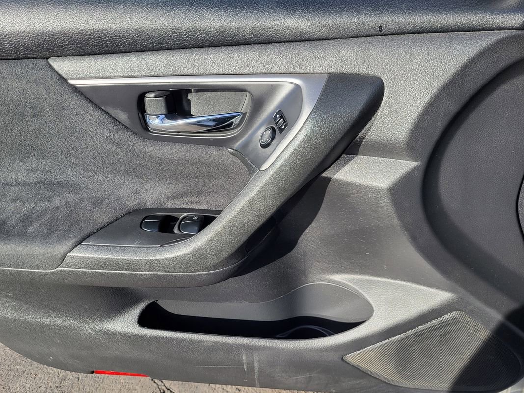 Used 2015 Nissan Altima 2.5 SV image 12