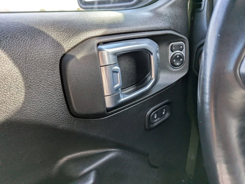 Used 2021 Jeep Wrangler Unlimited Sport image 27