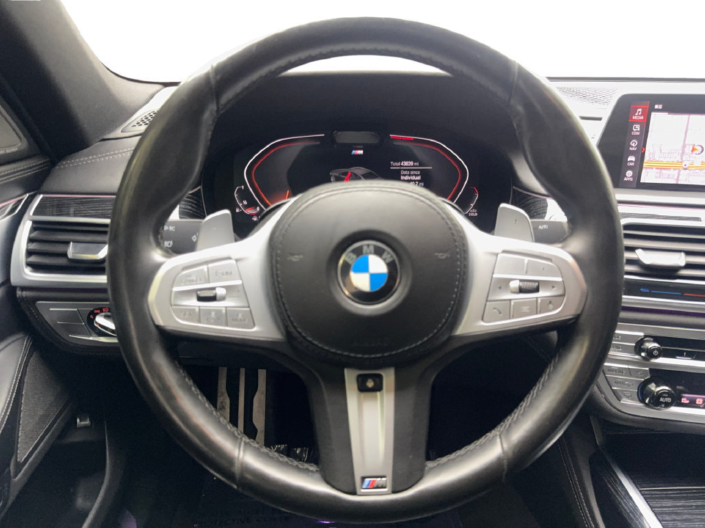 Used 2022 BMW 750i xDrive w/ Executive Package AWD/4WD image 59