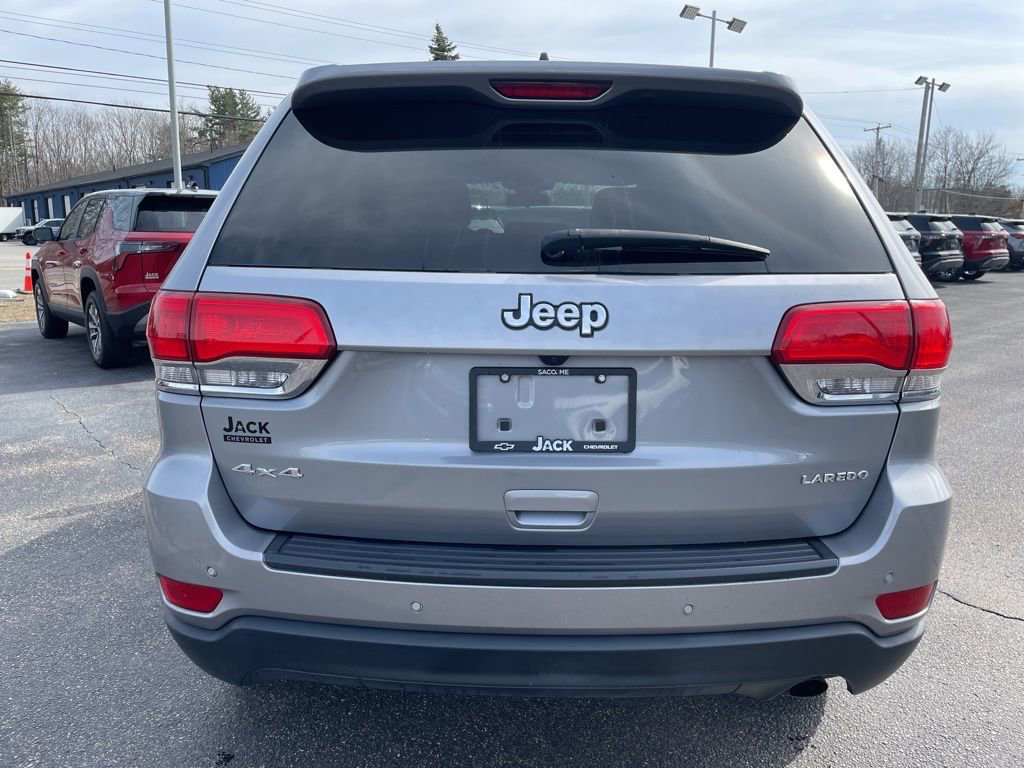 Used 2019 Jeep Grand Cherokee Laredo AWD/4WD image 6
