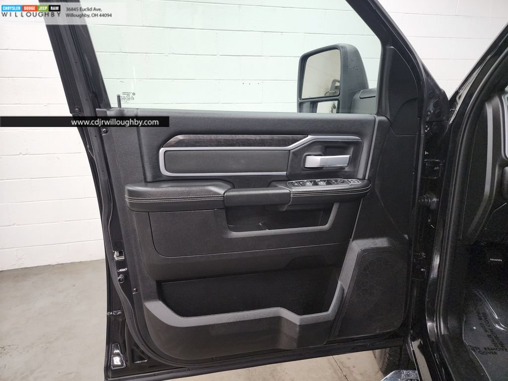 Used 2024 RAM 2500 Big Horn w/ Bed Utility Group AWD/4WD image 9