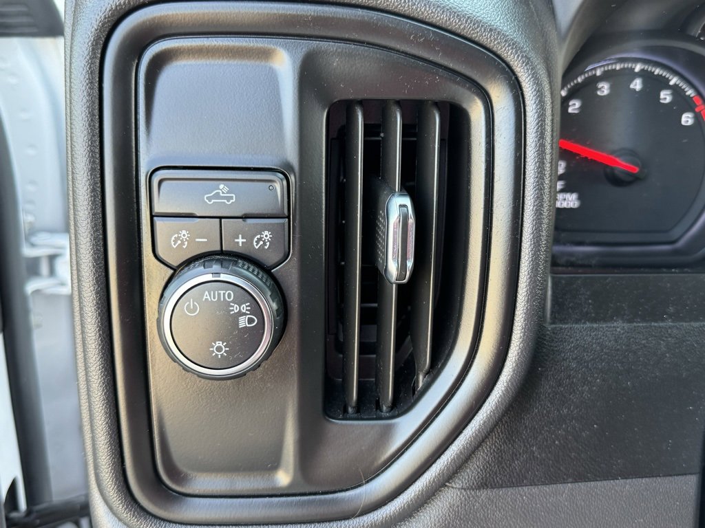 Used 2023 Chevrolet Silverado 1500 W/T image 32